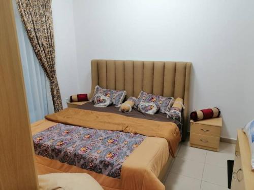 One bed room and 2 bathroom One bed room and 2 bathroom