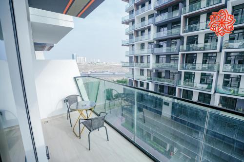 Exterior view, Alashrafia Saray - Bright 1bdr apartment in JVC in Jumeirah Village Circle