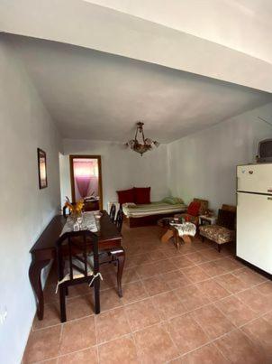 Σπίτι στα Έλατα (Σπιτι στα Ελατα) in อีเพียรุส