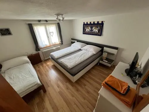Bristenblick Zimmer in Fluelen, Schweiz