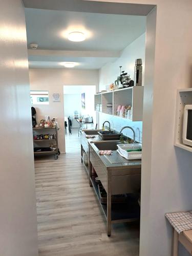 Lyngás Guesthouse - image 11