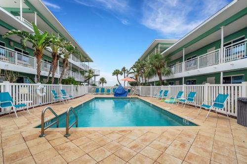 Tropic Terrace Suite #54 - Beachfront Resort, St Pete Beach
