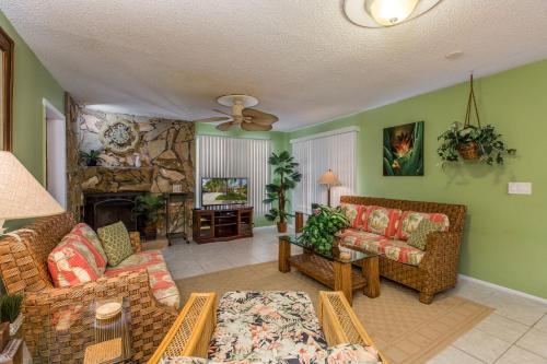 Coconut Breeze III - Monthly Beach Rental in Clearwater Beach, USA