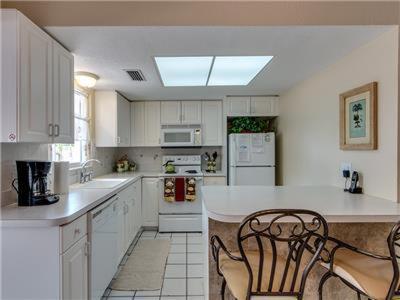Paradise Palms — Monthly Beach Rental in Clearwater Beach, USA