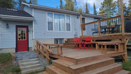 Létesítmények, Peaceful and Heavenly Private Water Front Cottage on 100 Acres of Scenic Beauty- Trent Lakes in Trent Lakes (ON)