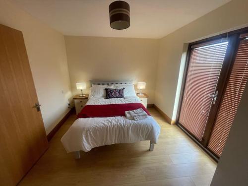 3 Bedroom House 03 In Famous Esker Hills Golf Resort in 塔拉莫爾