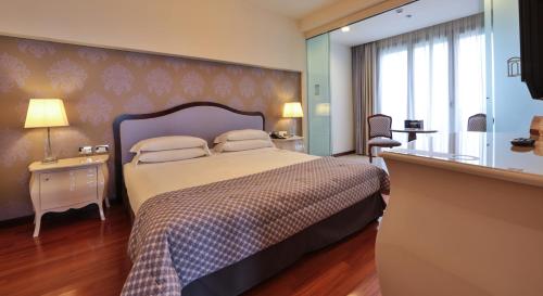 1 queen bed