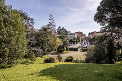 Villa Flora Apt 2 by PortofinoHomes