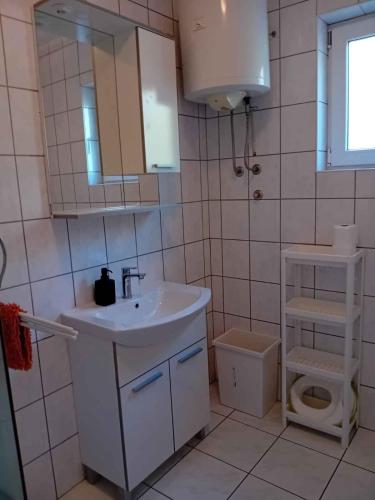 Apartment image 10