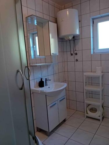 Apartment image 2