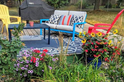 Modern 1920s Bungalow 5 mins from Lambeau Field! in Green Bay, USA