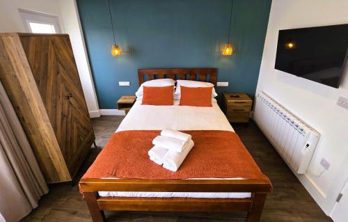 Premier 4 - Stunning Suite, beautiful sea views, St Ives (photo 5)