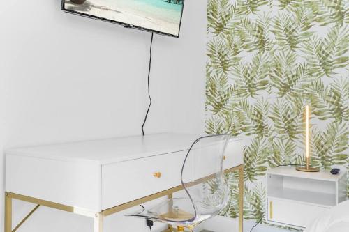 Sleek and Cozy Studio l Freshly Renovated in West Palm Beach, USA