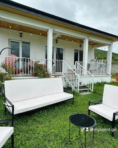 Elly's Event House