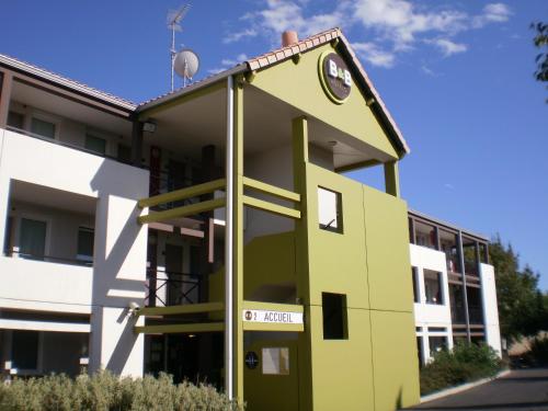 B&B HOTEL Montpellier 2 - Hôtel - Saint-Jean-de-Védas