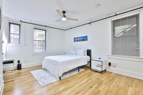 NEW UrbanMiNimalist Condo in OTR with Parking in Cincinnati, USA