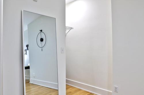 NEW UrbanMiNimalist Condo in OTR with Parking in Cincinnati, USA