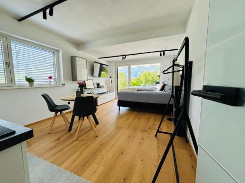 place2be - with infinity pool in Faistenau