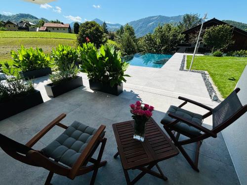 Rõdu/terrass, place2be - with infinity pool in Faistenau