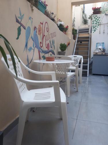 Heraklion Youth Hostel - image 9
