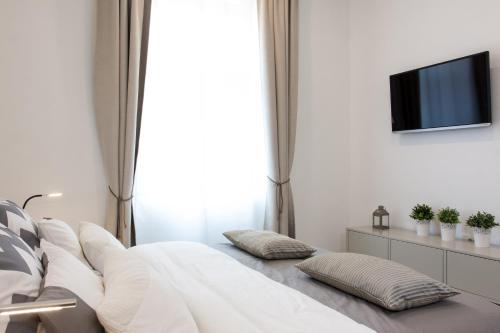 Tesla Boutique Apartments & Rooms