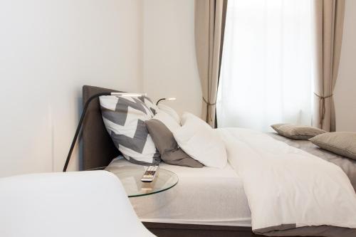 Tesla Boutique Apartments & Rooms