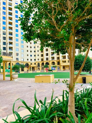 Urban Panda Beach Hostel JBR Dubai - image 11