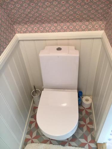 Bathroom, Kasteinhof Guesthouse in Kärdla