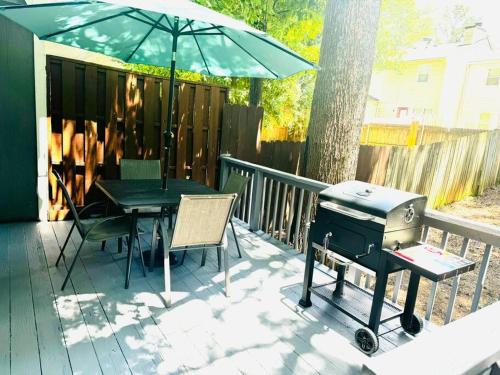 Cozy home with BBQ -5 min Braves in Atlanta, USA