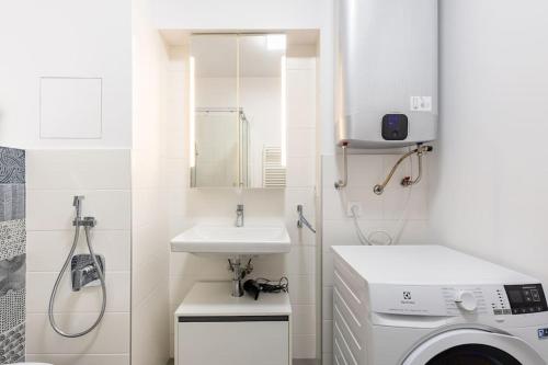 BNB Stylish apartment next to president palace, Bratislava (fotografie 10)