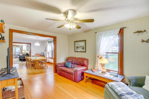 Charming Long Lake Home w/ Dock on 2 Acres! in Park Rapids (MN)