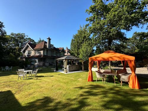 Amazing Executive maisonette with spa in Talbot and Branksome Woods