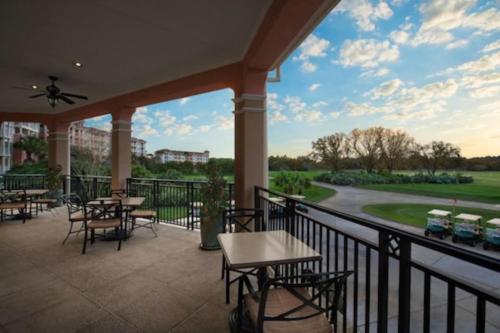 Marriott Grande Vista Luxury Studio - image 3