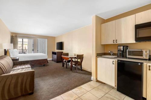 Diamond - Palm Canyon Resort - 1BD in Palm Springs, USA