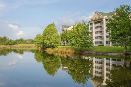 Enjoy the white sand beaches of St Augustine in this 1BD vacation condo in World Golf