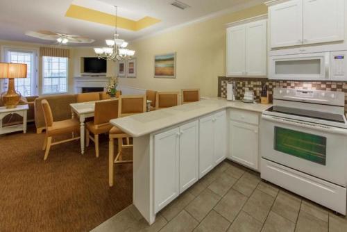 Have Family Fun Outdoors in this 2BD condo with onsite resort activities in Willis, USA
