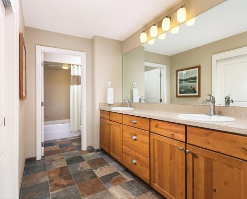 Coeur dAlene lake 2BD condo with resort amenities including indoor pool - image 8
