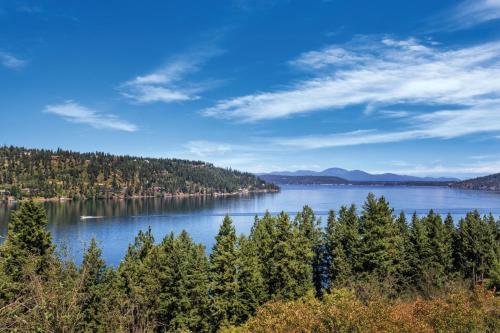 Coeur dAlene lake 2BD condo with resort amenities including indoor pool - image 3
