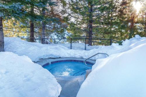 Worldmark Lake Tahoe - 1BD Sleeps up to 4 - main image