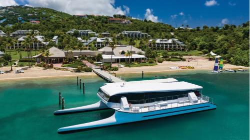 Beach fun with the family in this resort 3BD with onsite activities pool, kids room, and more, Cruz Bay (foto 10)