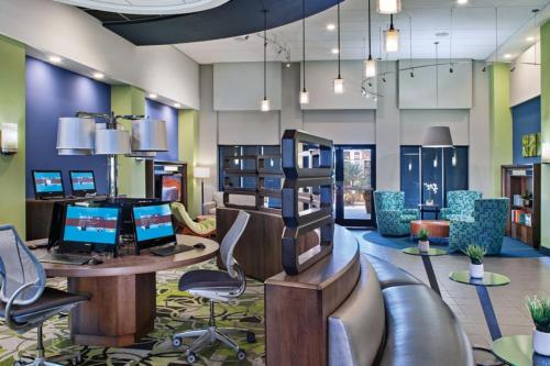 Family fun in this 2BD condo with multiple pools mini golf restaurants etc onsite - image 8