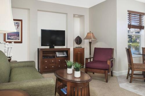 Family fun in this 2BD condo with multiple pools mini golf restaurants etc onsite - image 10