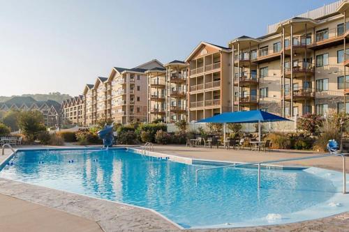 Family and Friend Retreat in a 2BD condo with access to all resort amenities in Hollister, USA