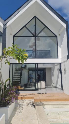 Kara Villa