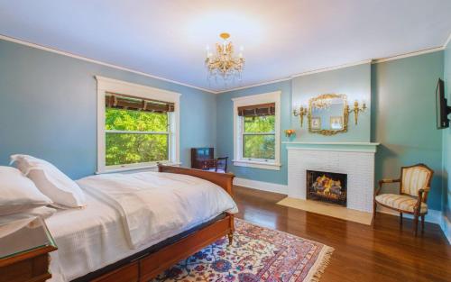 Martha's Bed and Breakfast - image 3