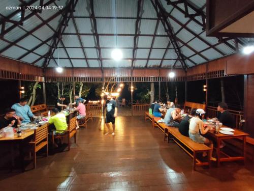 Maratua Dive Center And Lodge in Maratua Teluk Harapan