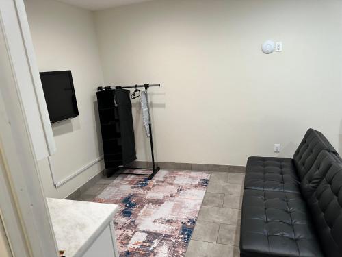 Studio with Private Entrance next to Balboa Park thumb 3
