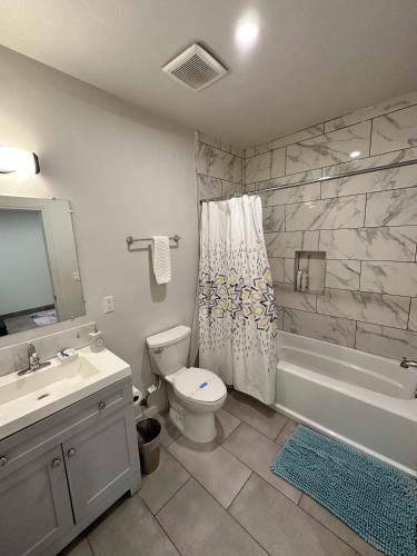 Studio with Private Entrance next to Balboa Park detail