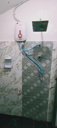 Bathroom, Village View Cottage Roomstay in Kijal