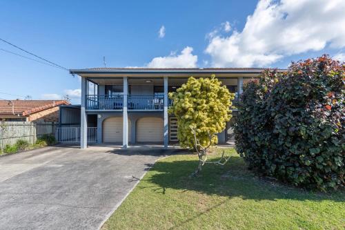 Blue House on Pippi - Oceanstays - Pet Friendly - image 2